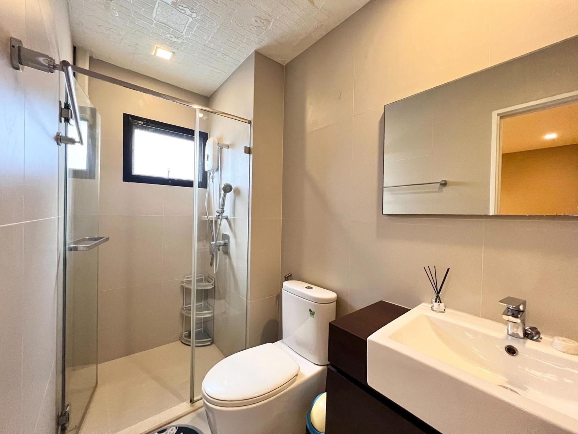 Free Pick Up / Stunning Luxury Family 3b3b Apartemen