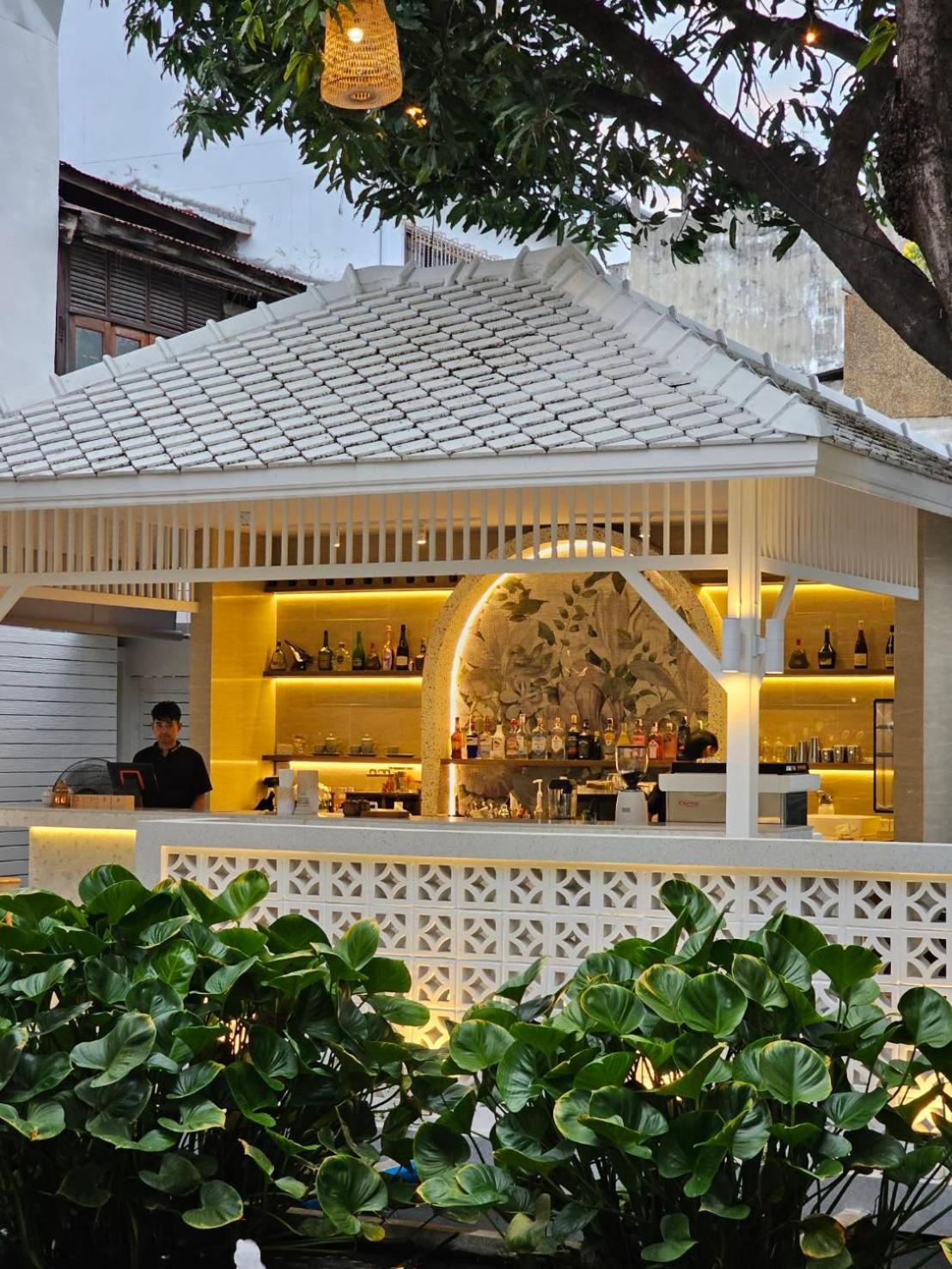 Feung Nakorn Balcony And Cafe 3*