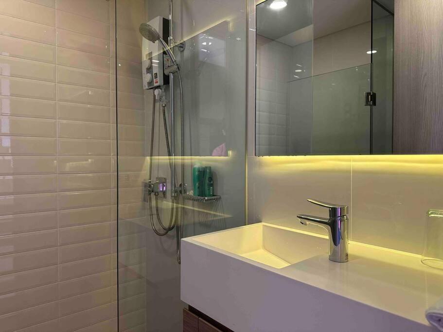 Pangsapuri S87 新房ramada Sukhumvit Bts 1bed Gym Swimming Wifi Bangkok