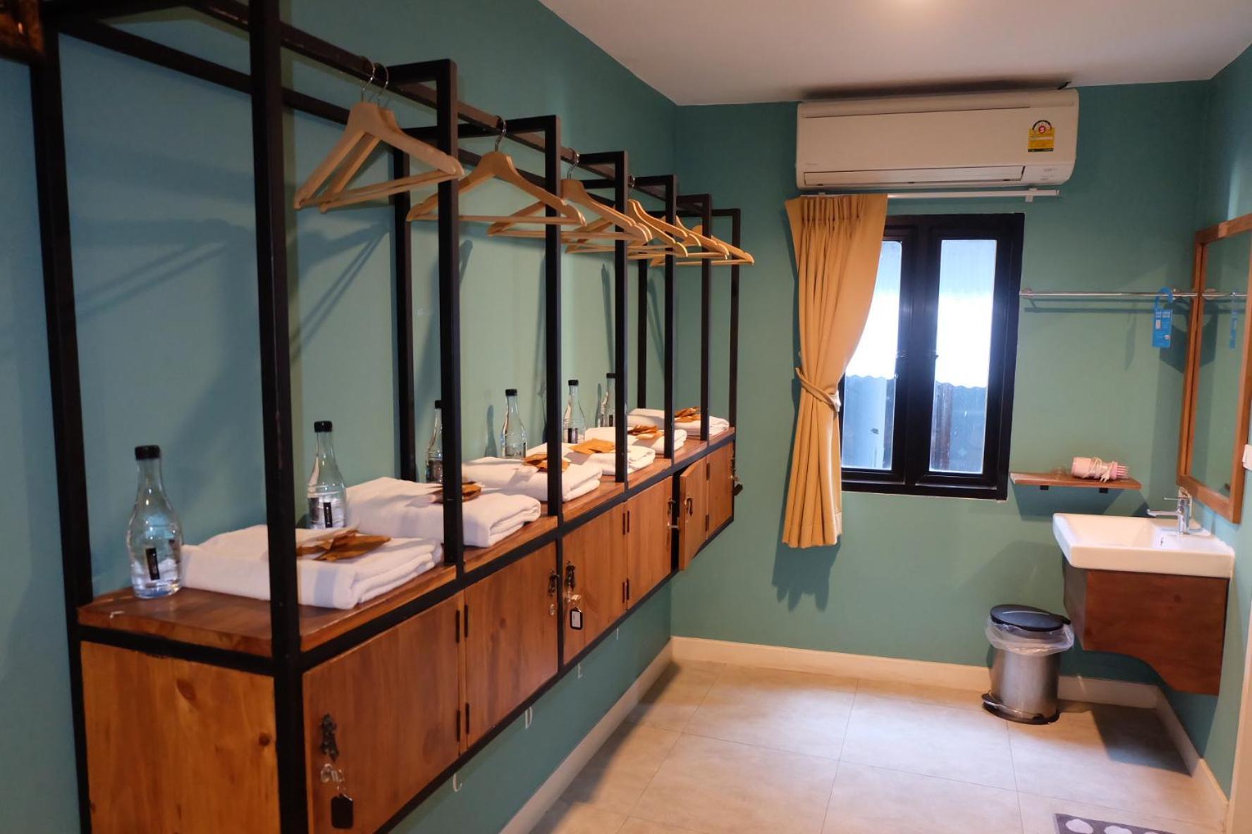 Siri Poshtel Bangkok