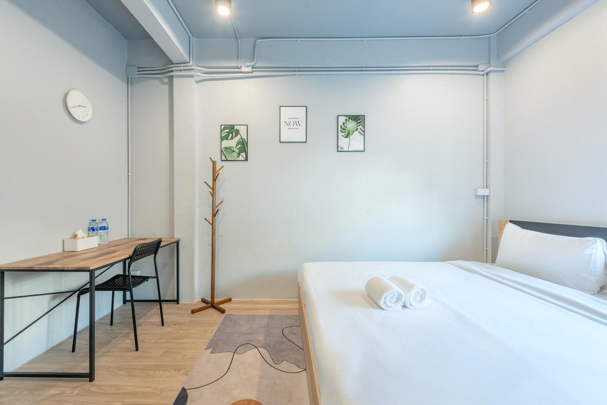 Ti Thong Hostel *