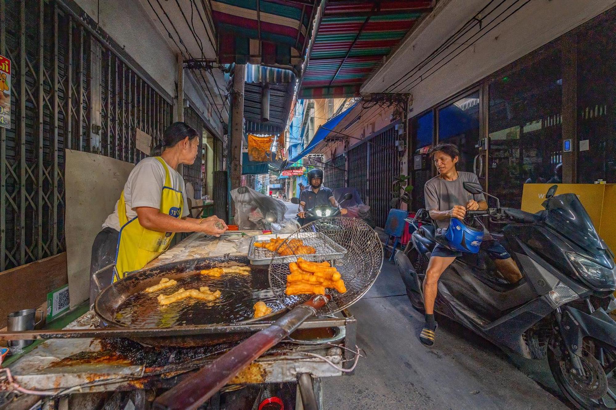 Ti Thong Hostel