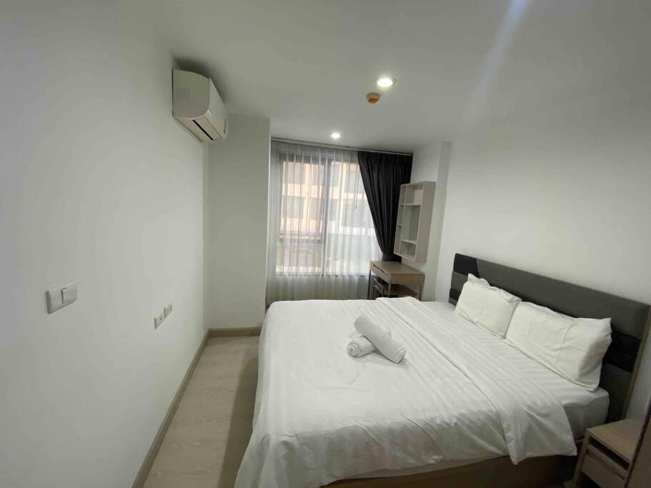 Apartment Sukhumvit 50 Quiet One Bedroom Near Bts Onnut *