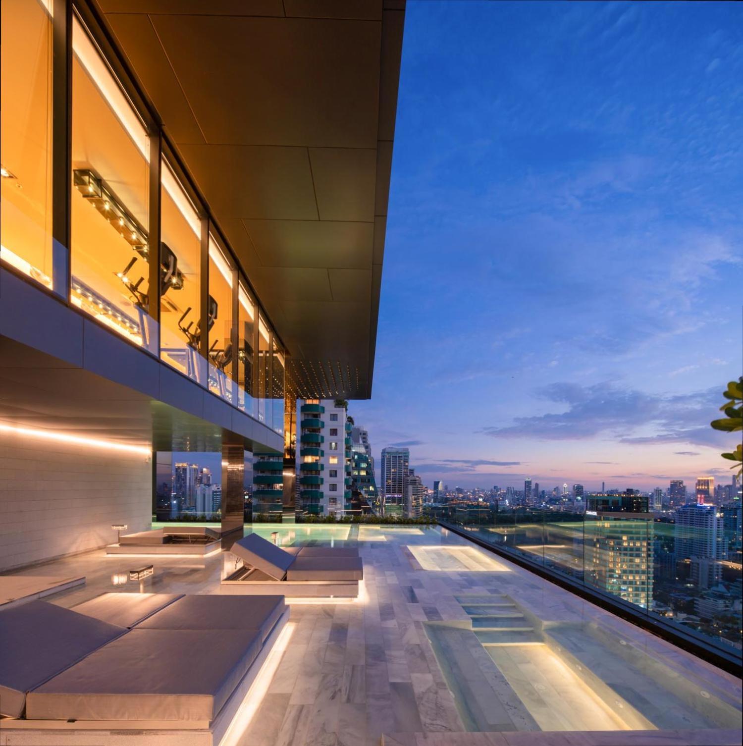 Apartment Spacious 115sqm Sleeps Up To 6 Central Asoke Nana Close To Mrt And Bts