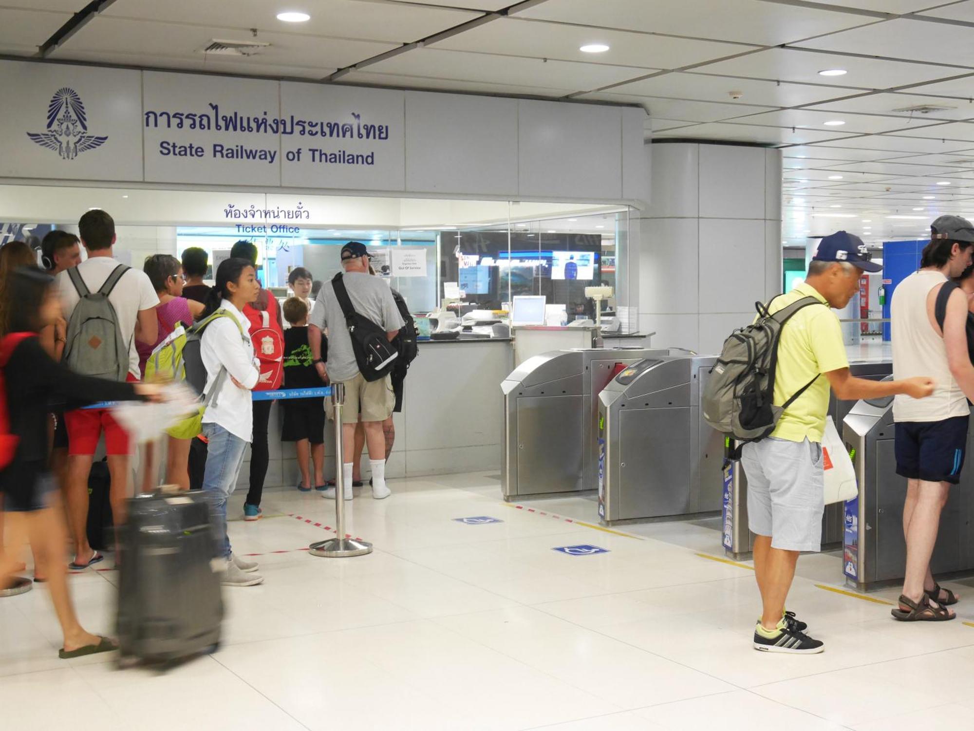 Boxtel @ Suvarnabhumi Airport Capsule hotel Bangkok