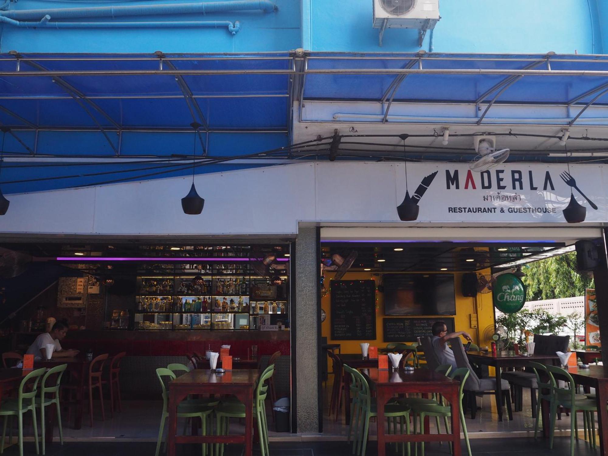 Maderla Wisma tamu