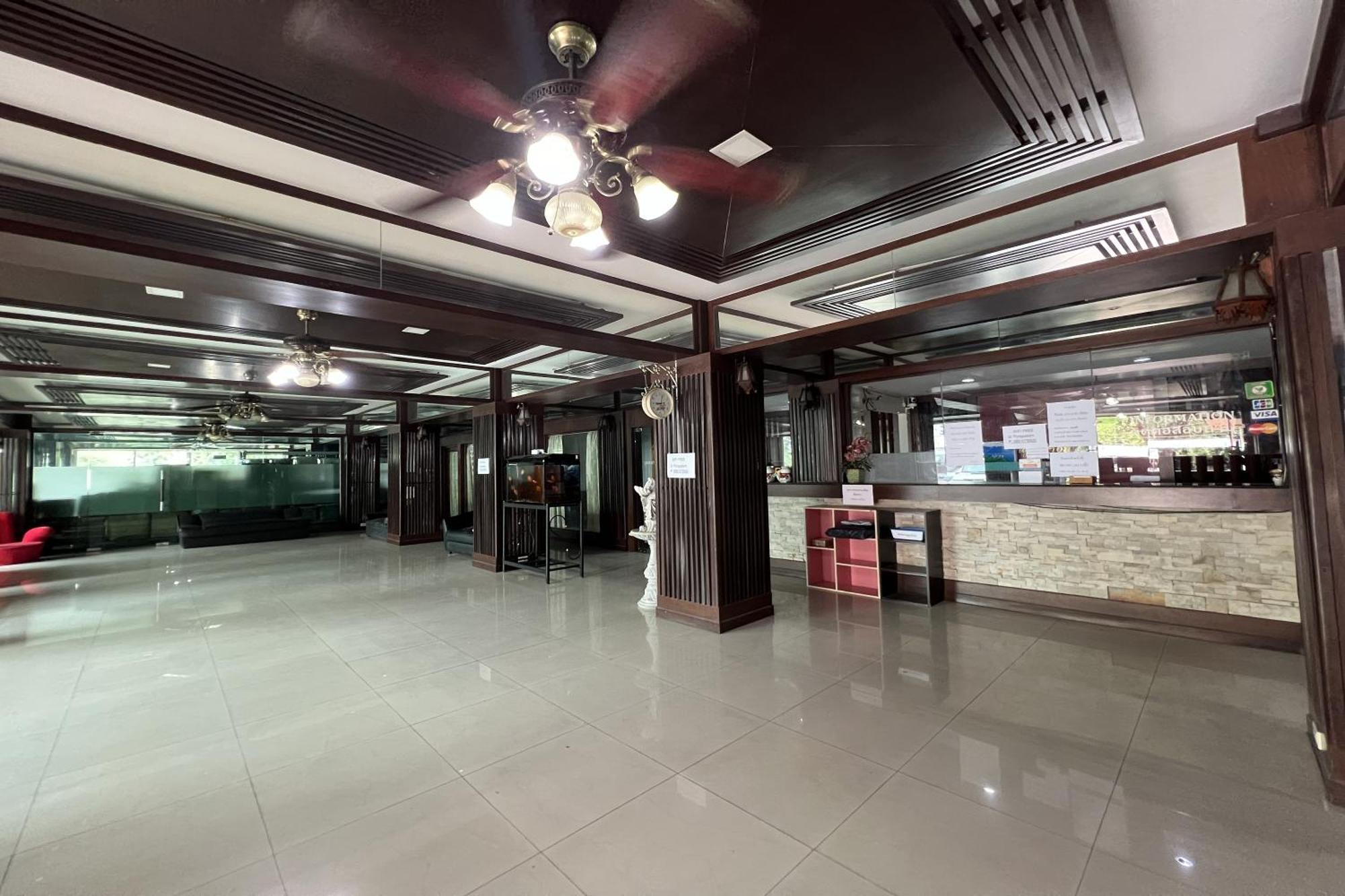 Apartemen Phongsathon Mansion