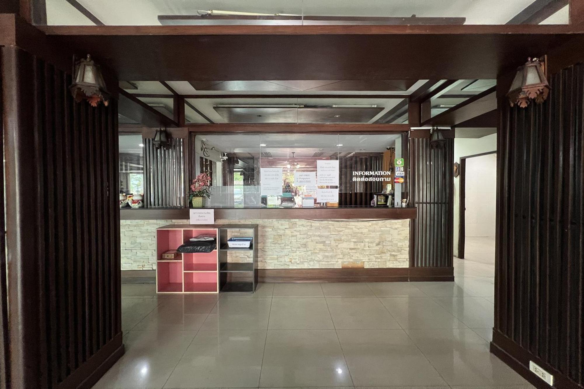 Phongsathon Mansion Apartemen Bangkok