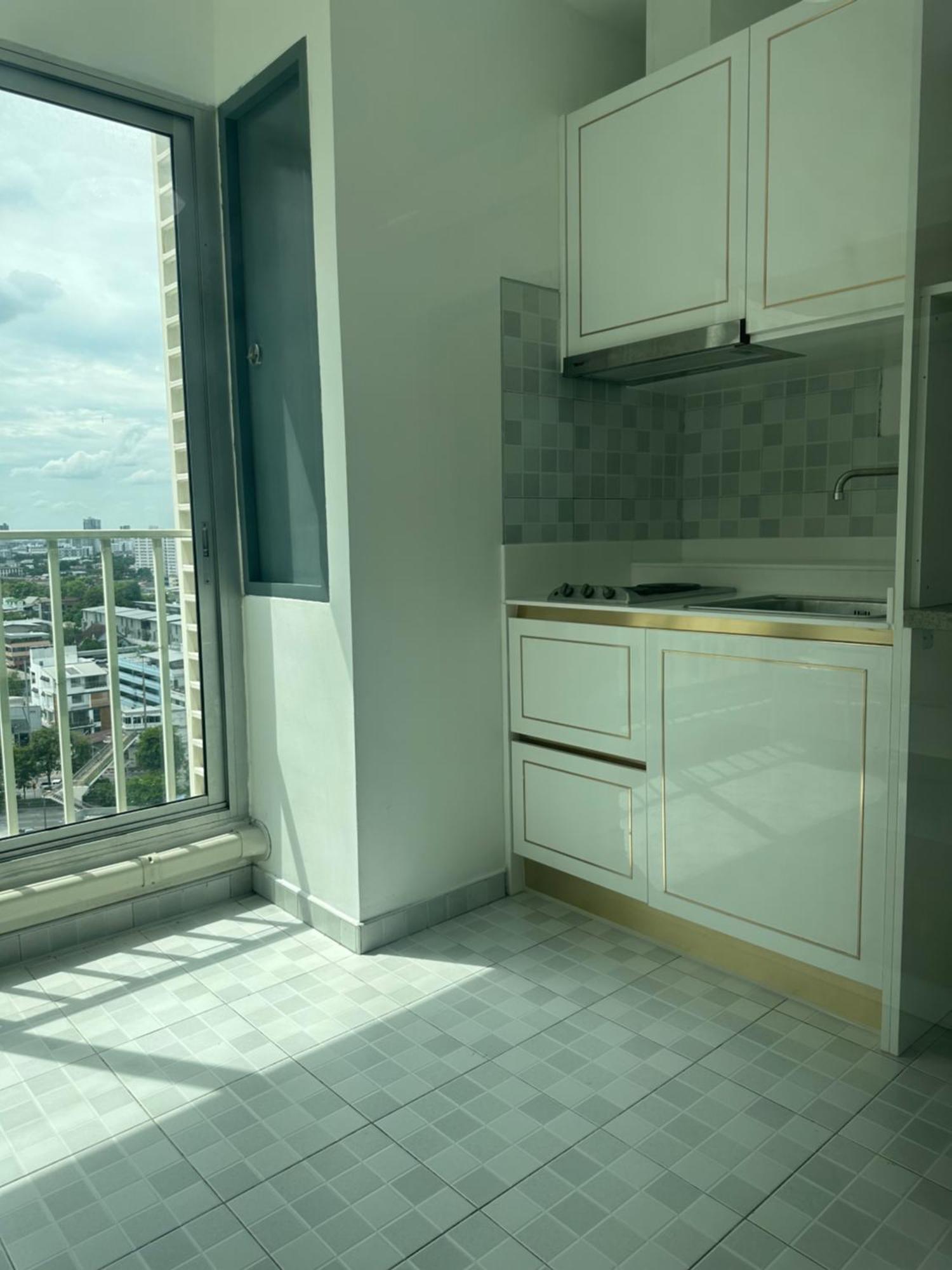 Apartment Centric 2bedrooms And 2 Bathrooms *
