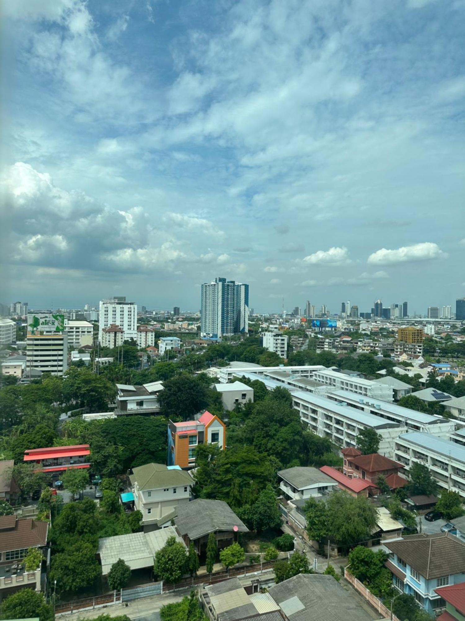 Apartment Centric 2bedrooms And 2 Bathrooms Bangkok