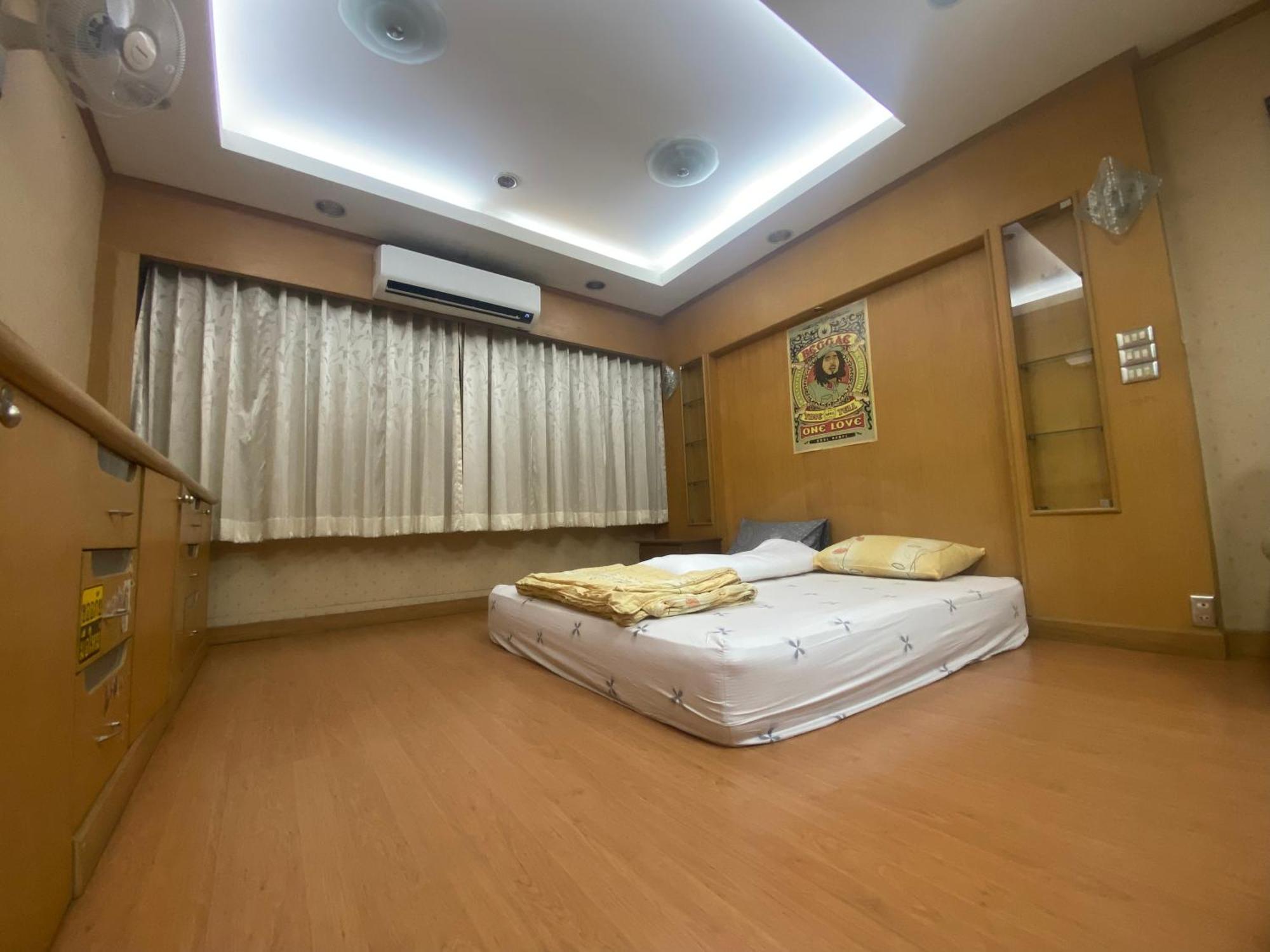 House 9 Bangkok