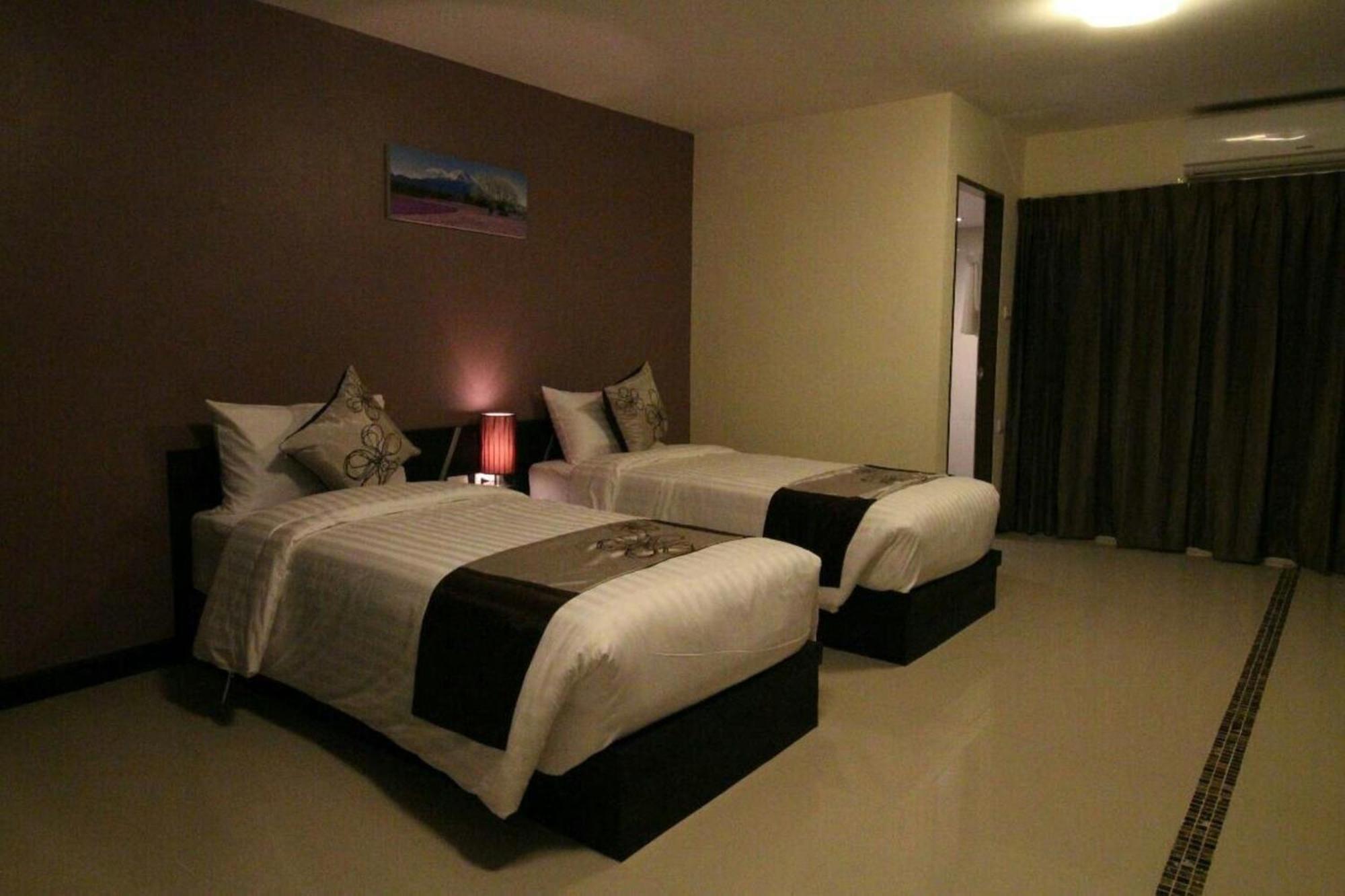 Hotel Leelawadee Modern Huaykwang 3*