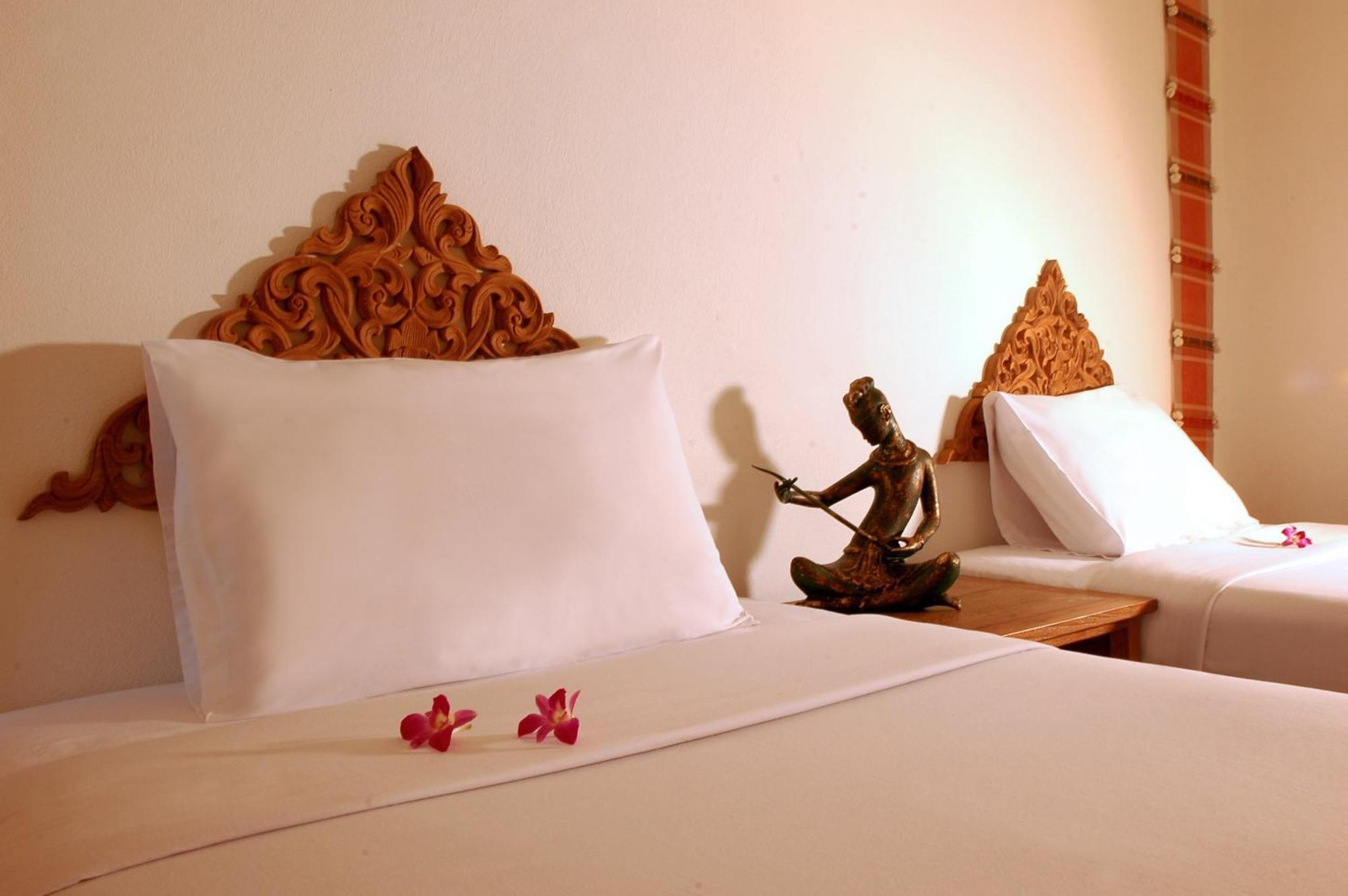 Inn Bansabai Hostelling International 3*