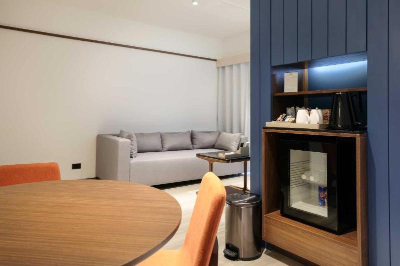 Amber Sukhumvit 85 Bangkok