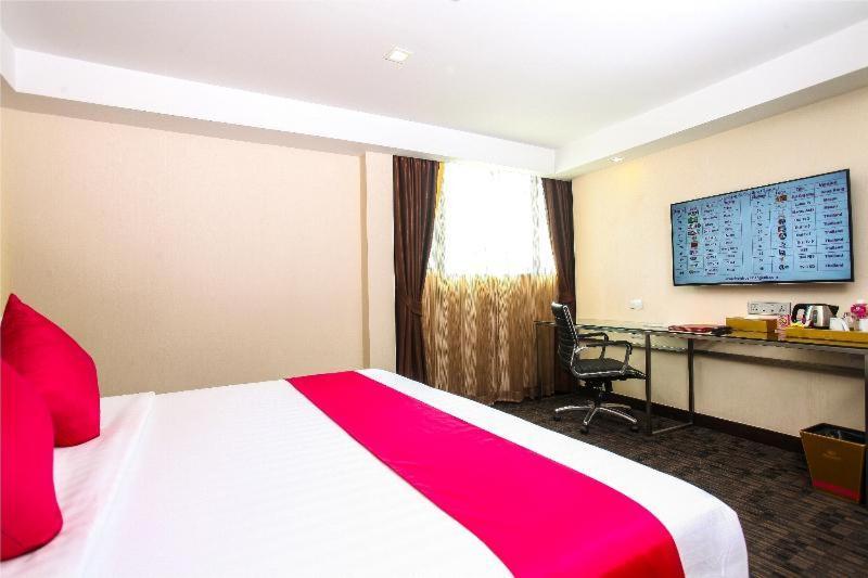 Royal 4*