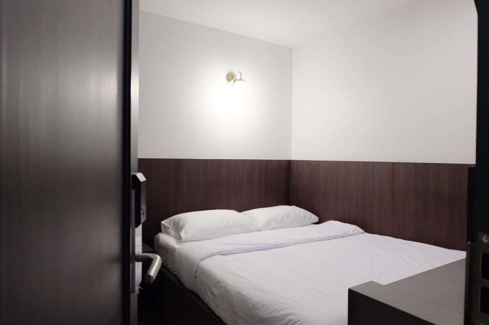 Four Sisters Hostel *