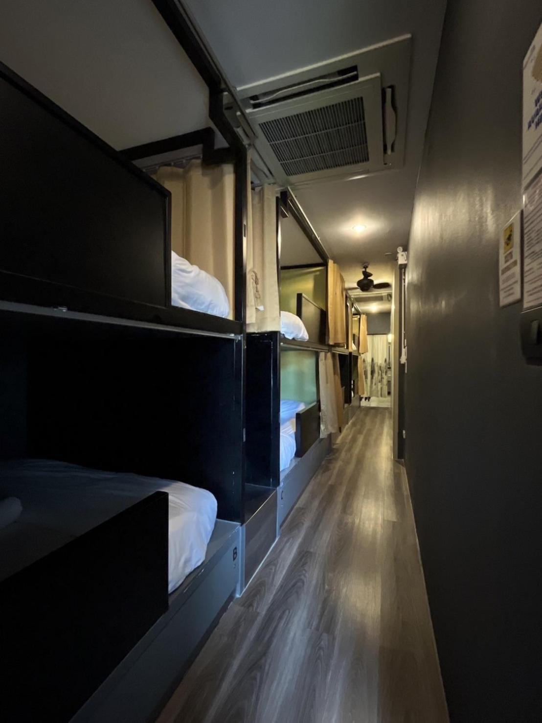 Four Sisters Hostel Bangkok