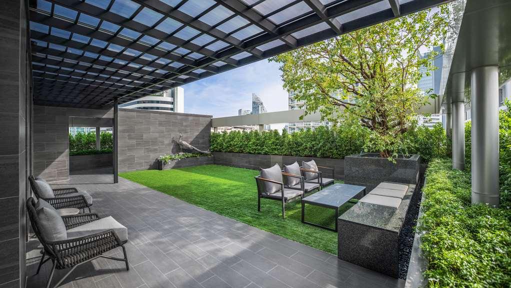 Doubletree By Hilton Ploenchit 4*