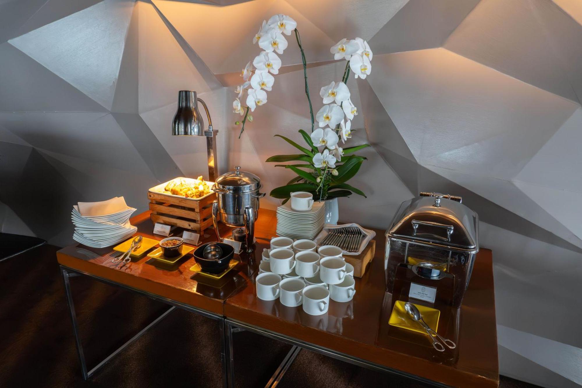 Tower Club At Lebua Hotel 5*