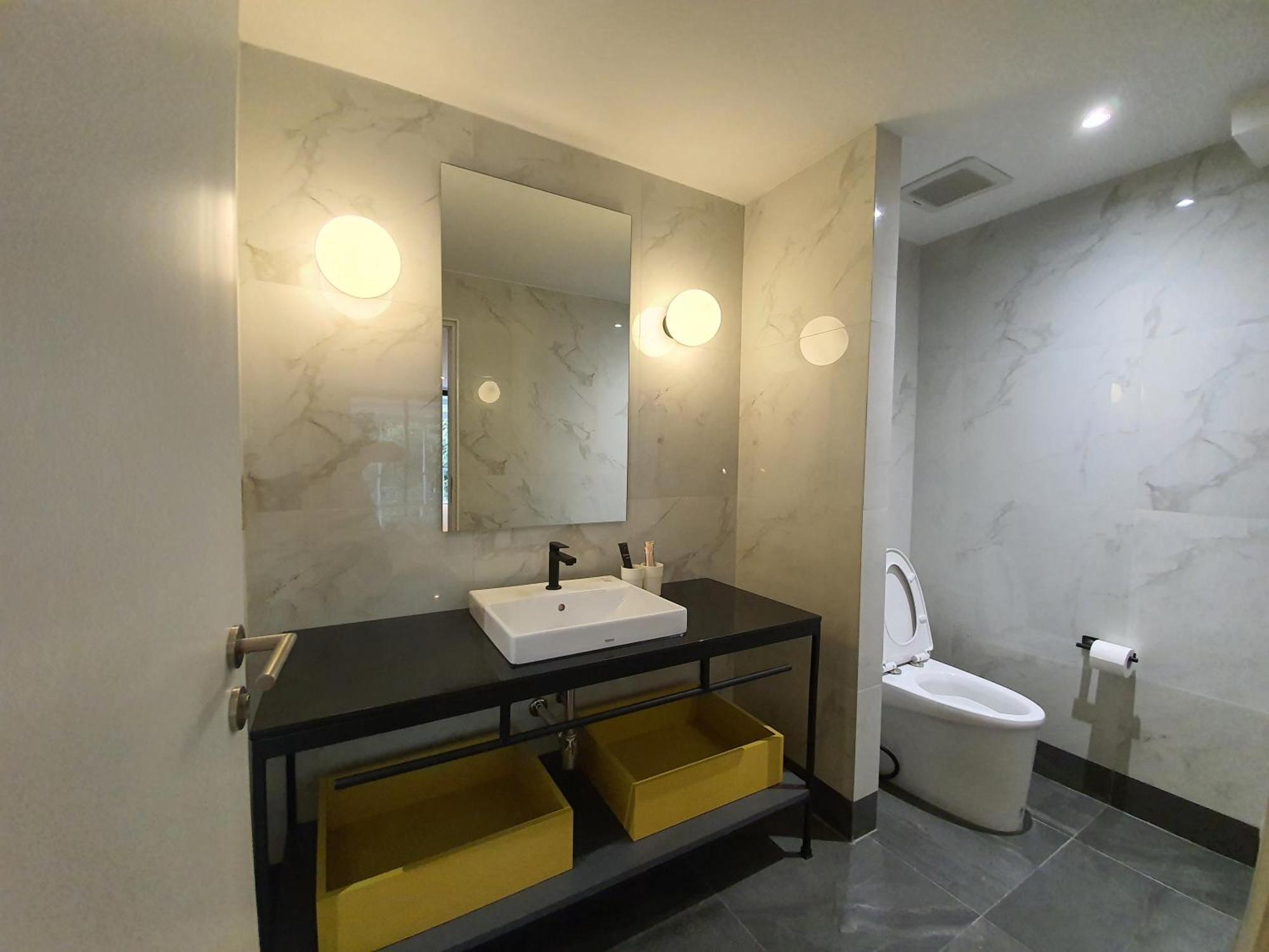 Roompini Bed & Breakfast Bangkok