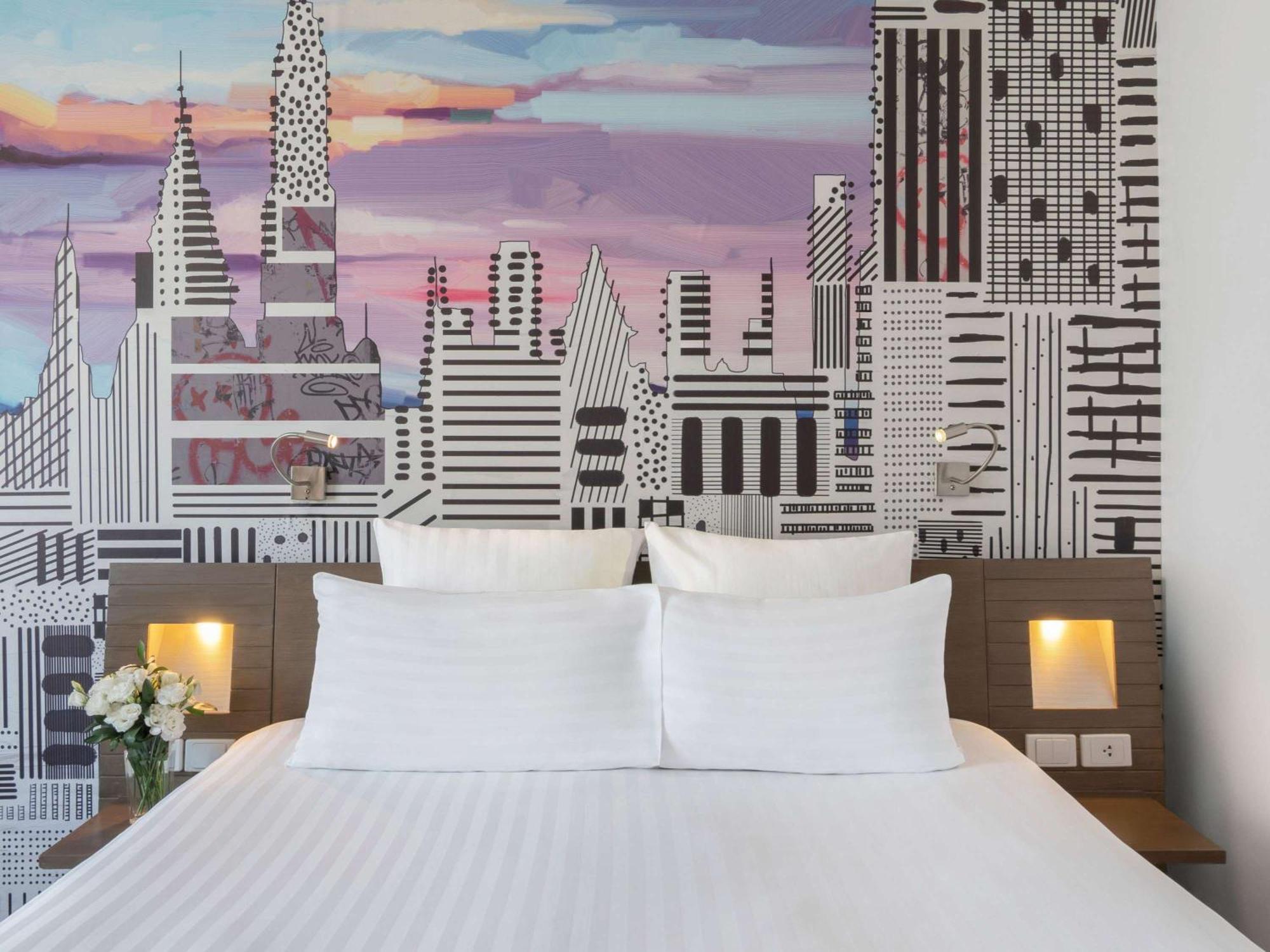 Novotel On Siam Square Hotel 4*