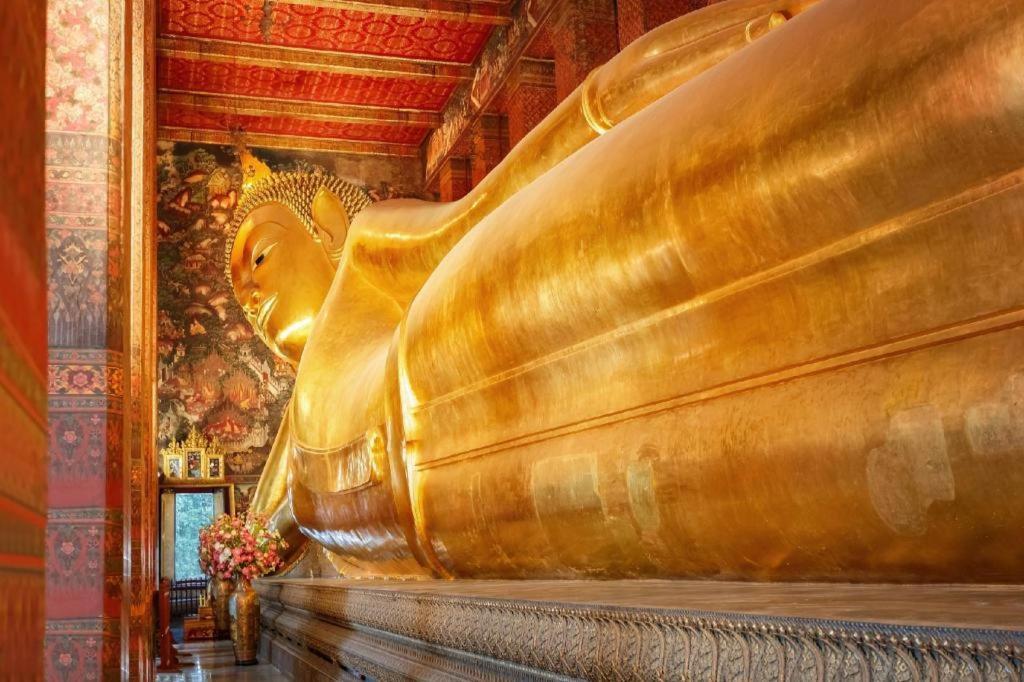 Art Sanamchai Bangkok