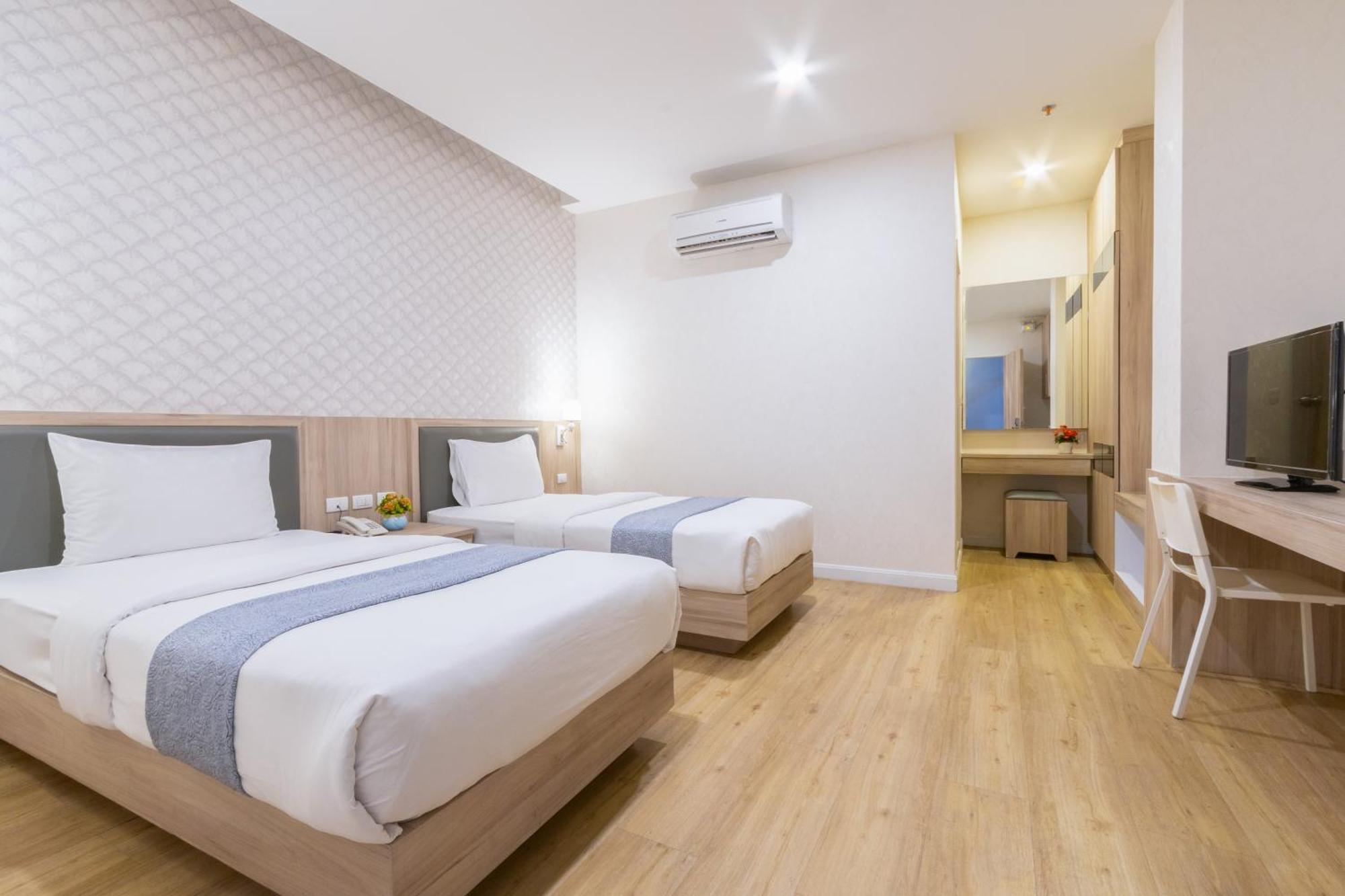 Leela Orchid Hotel