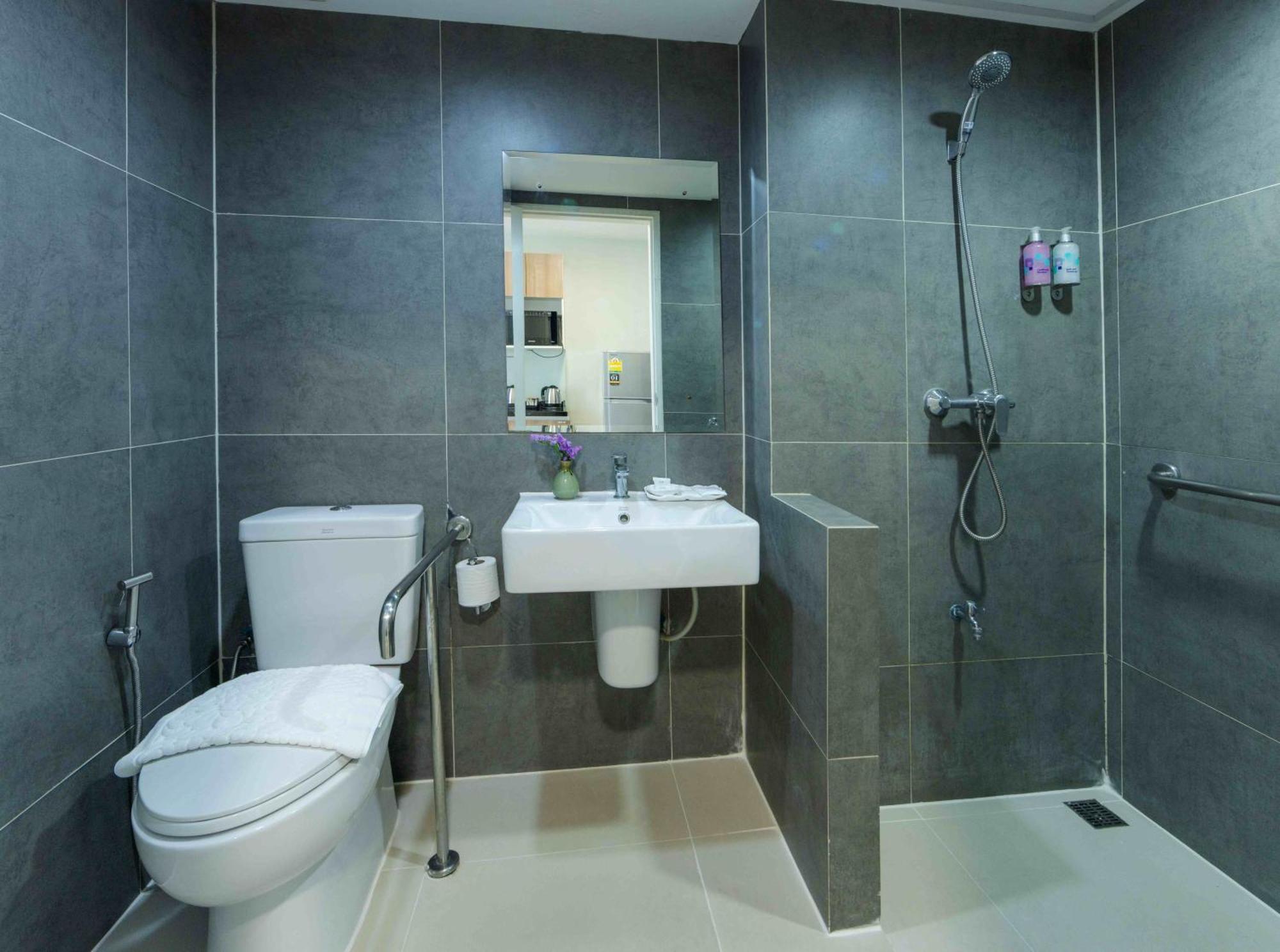 Chiva - Sha Hotel 3*