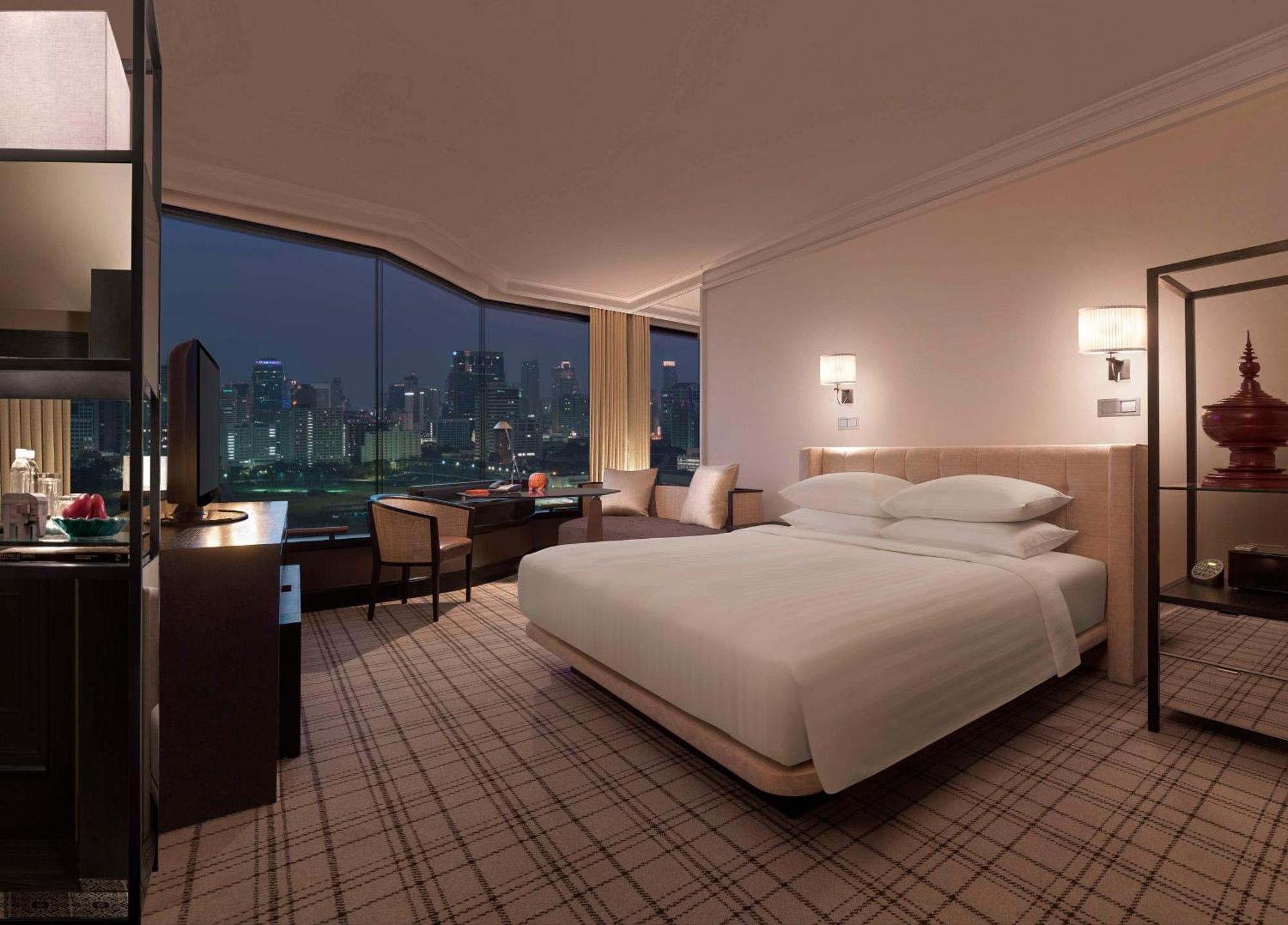 Grand Hyatt Erawan Hotel 5*