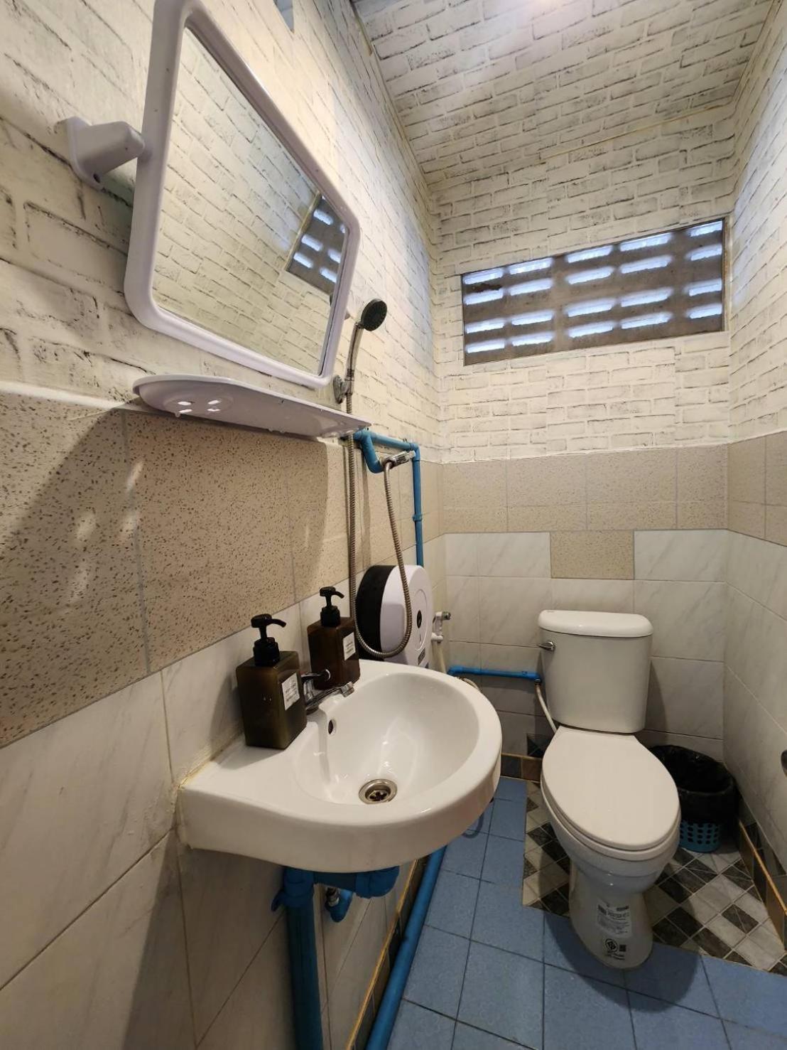 Apartemen Cozy And Sweet Place Near Bts And Free Wi-fi *