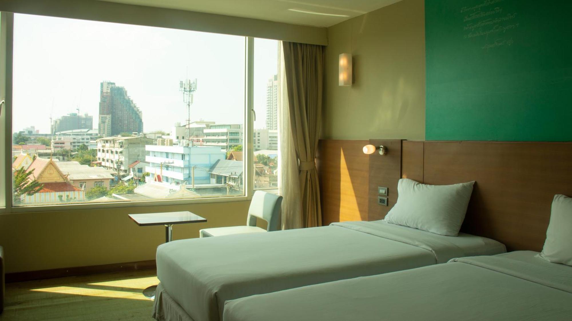 Riverside Hotel 4*