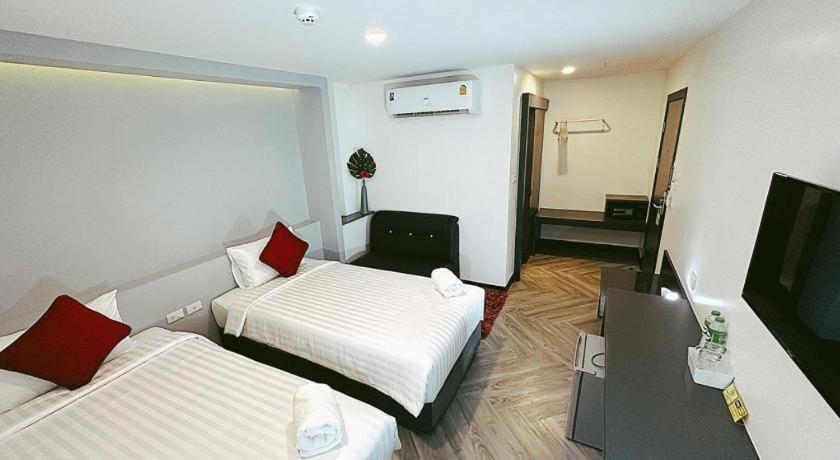 14 Sathorn Hotel Bangkok