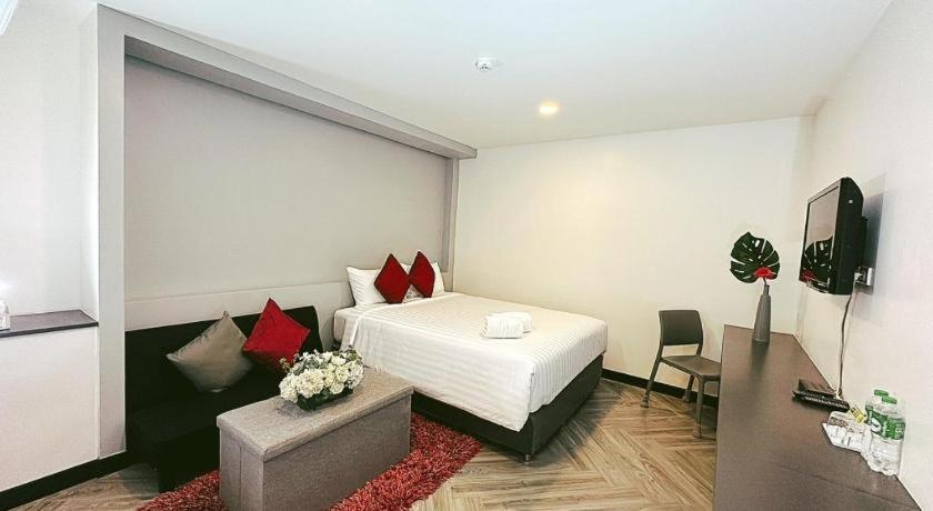 14 Sathorn Hotel