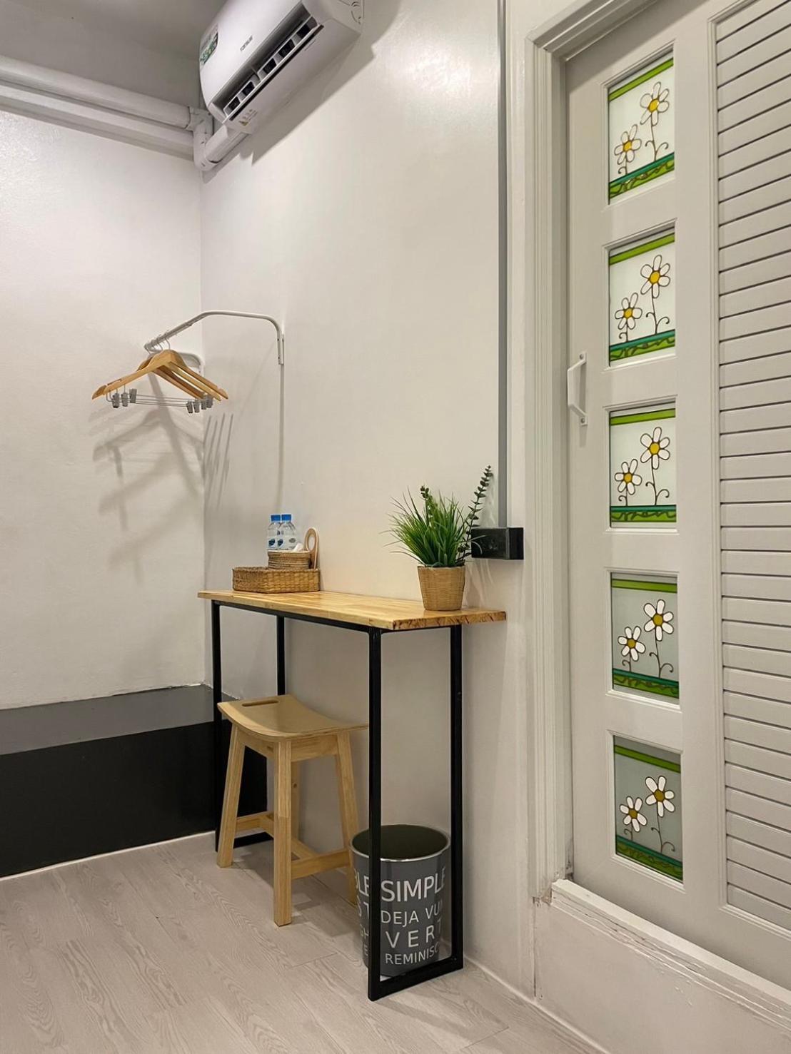 Ekanek (adults Only) Albergue