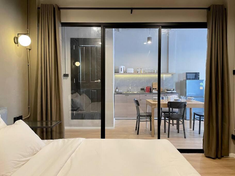 Velin Khaosan - 5th Floor With 2bedrooms Apartment *