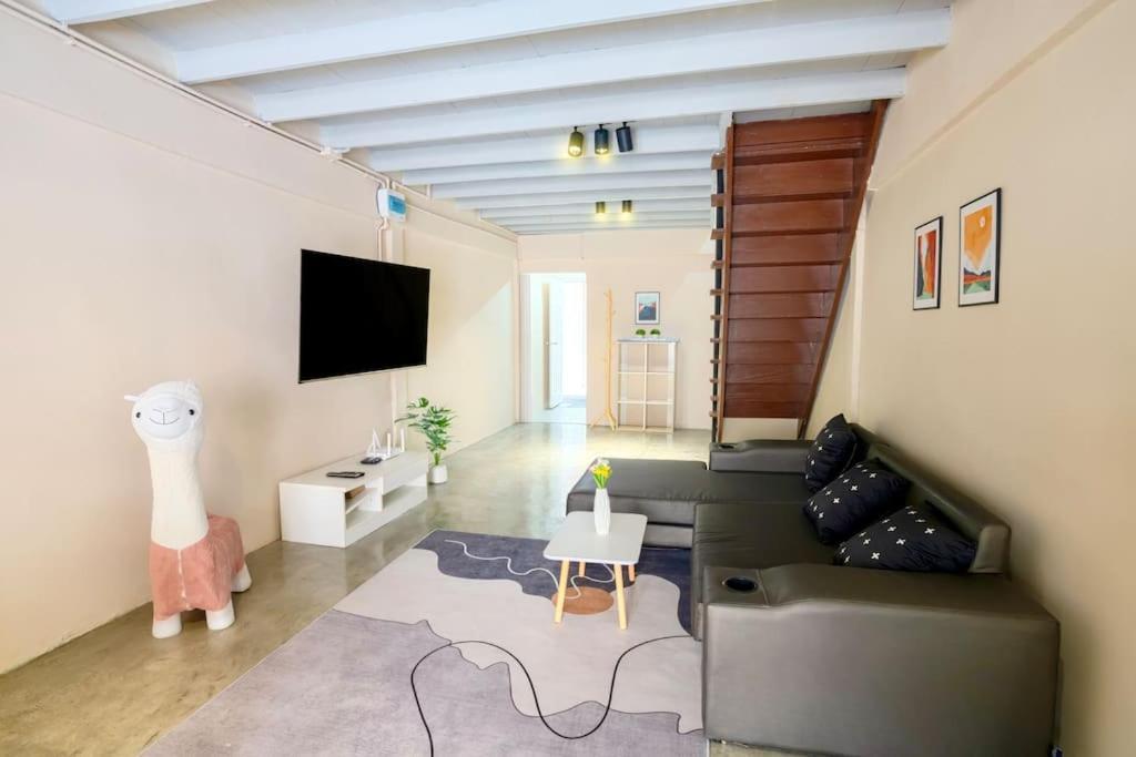 Casa de férias Whole Loft House Near Iconsiam In Middle Of Food Hotspot Banguecoque