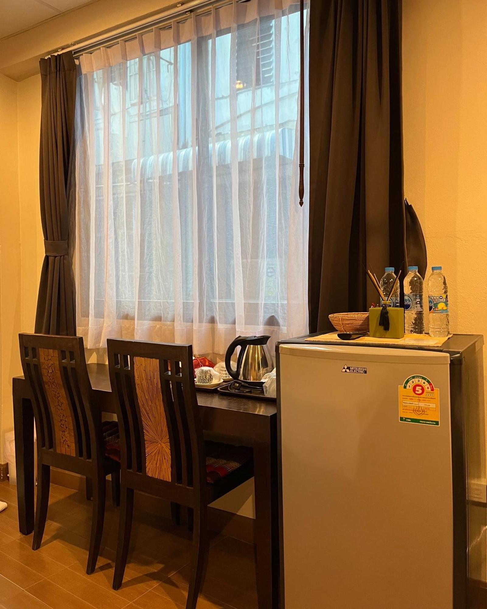 Baan Glang Soi Restaurant & Bed & Breakfast