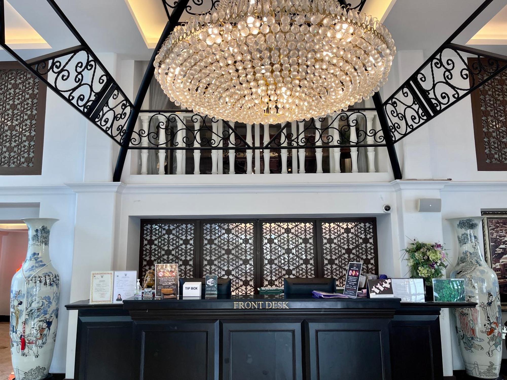 Siam Champs Elyseesi Unique Bangkok