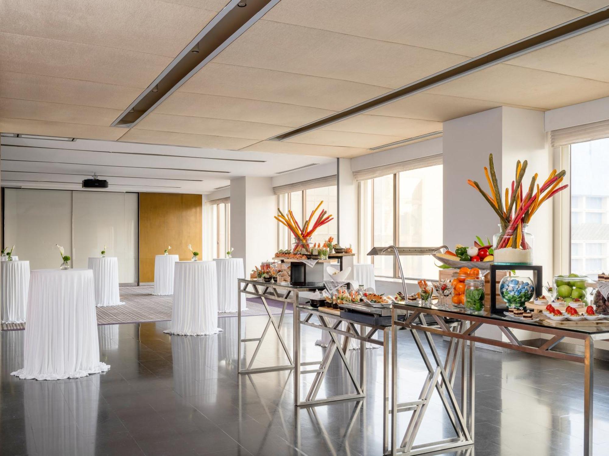 Crowne Plaza Lumpini Park By Ihg Hotel
