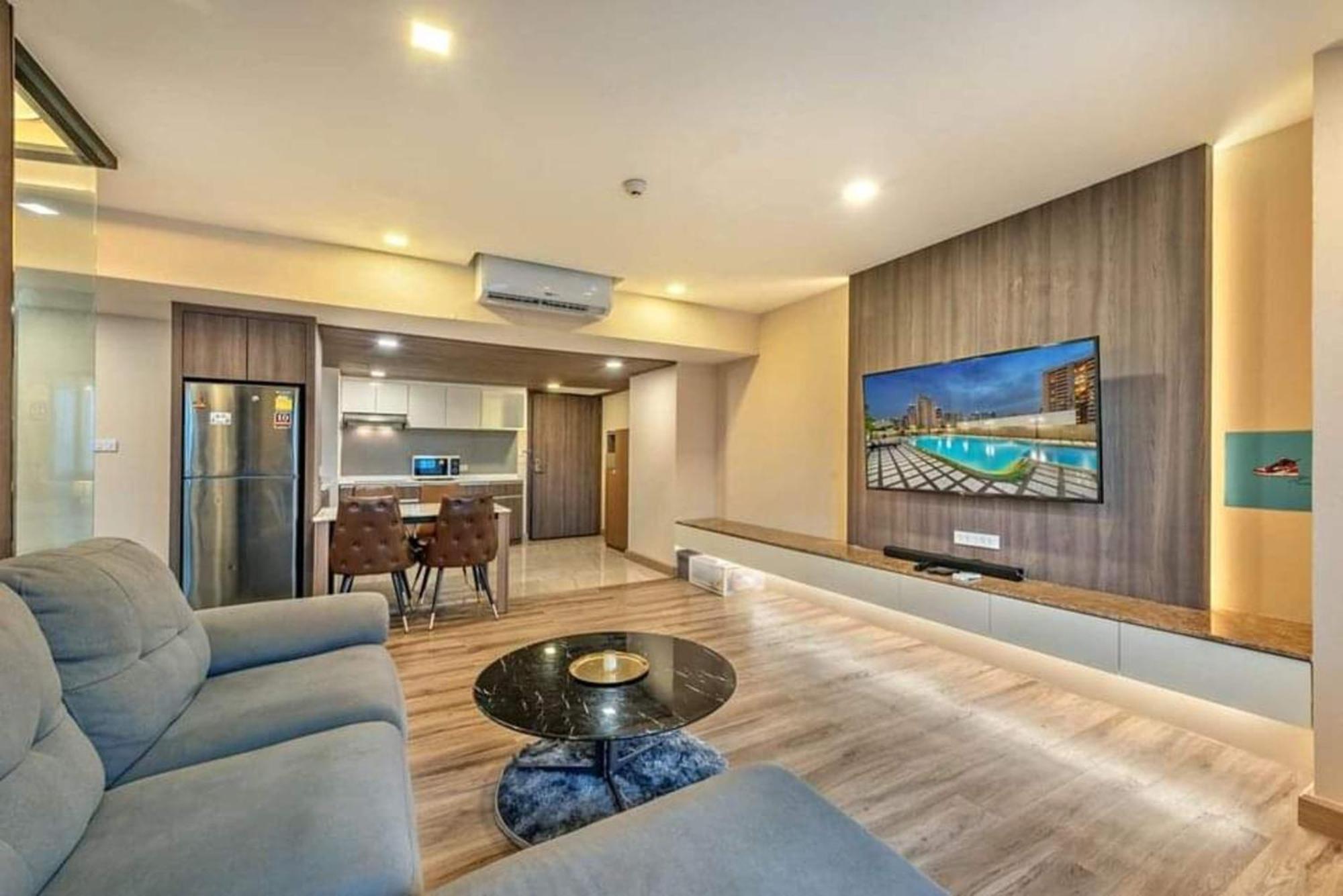Apartment Direct At Omni Complex, Nana *