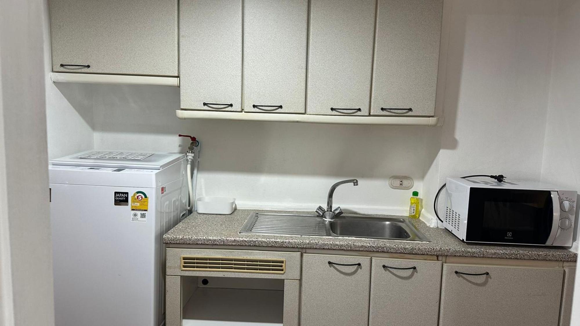 Direct At Omni Complex, Nana Apartment