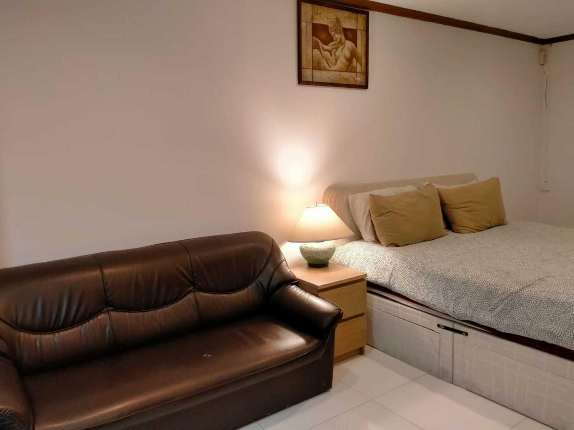 Apartment Direct At Omni Complex, Nana *