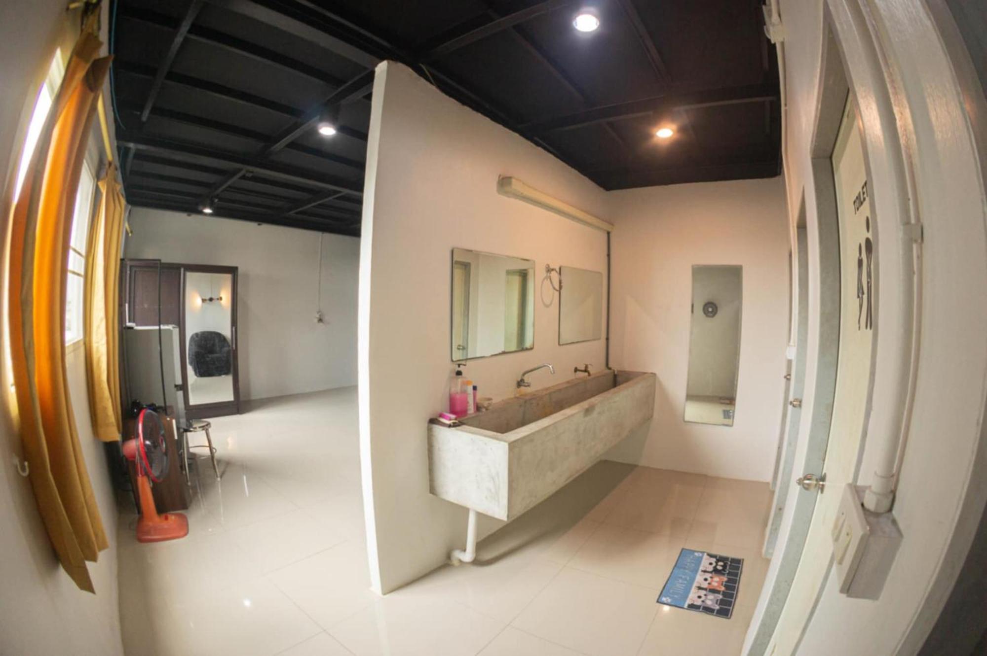 Albergue Baan1668 Hometel Near Chinatown One