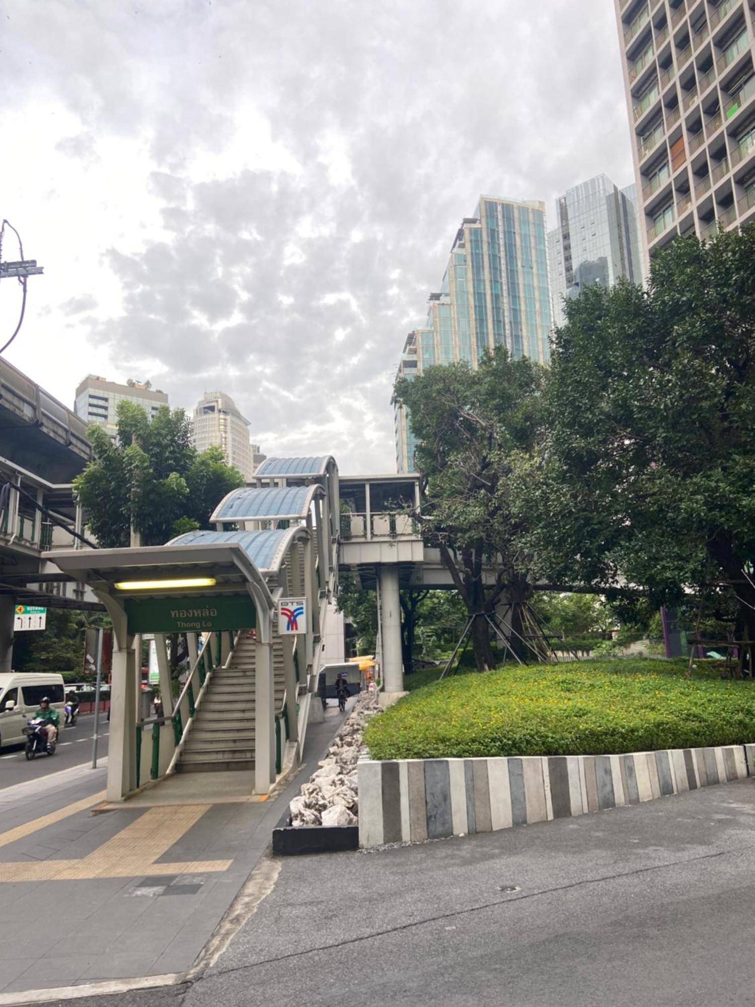 Spacious Bts Thonglor Pangsapuri Bangkok