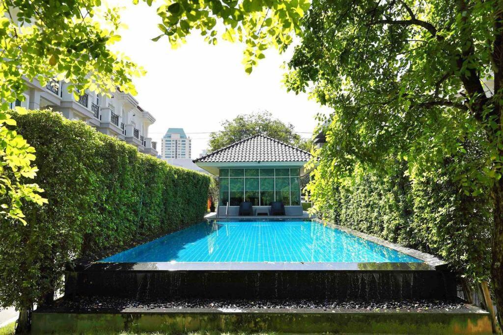 Sukhumvit 16 Townhouses, Inhome Luxury Residences Rumah percutian *