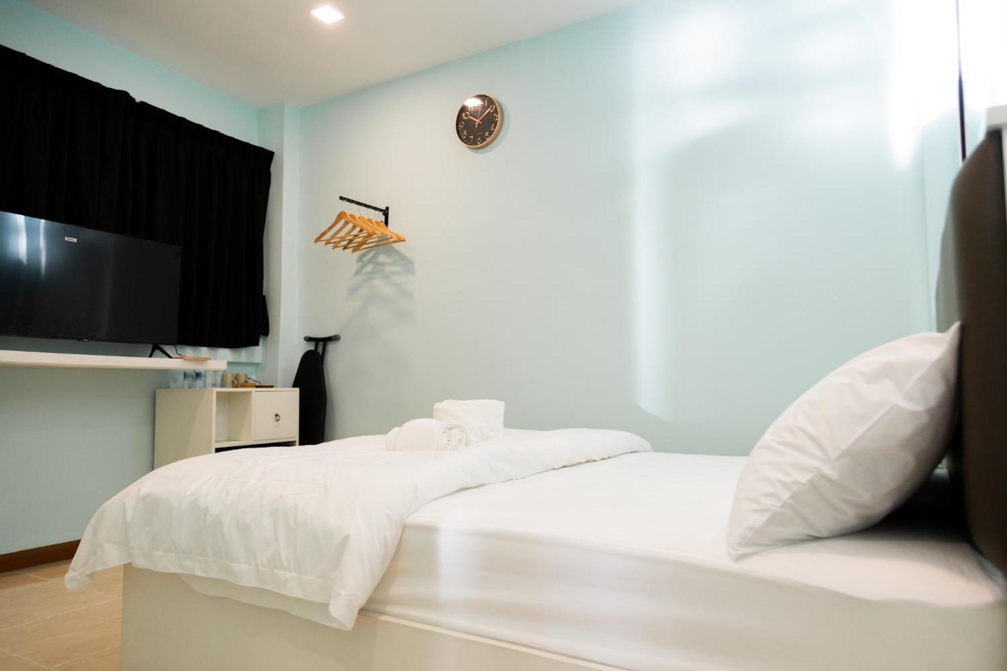 Cozy Hotel 3*