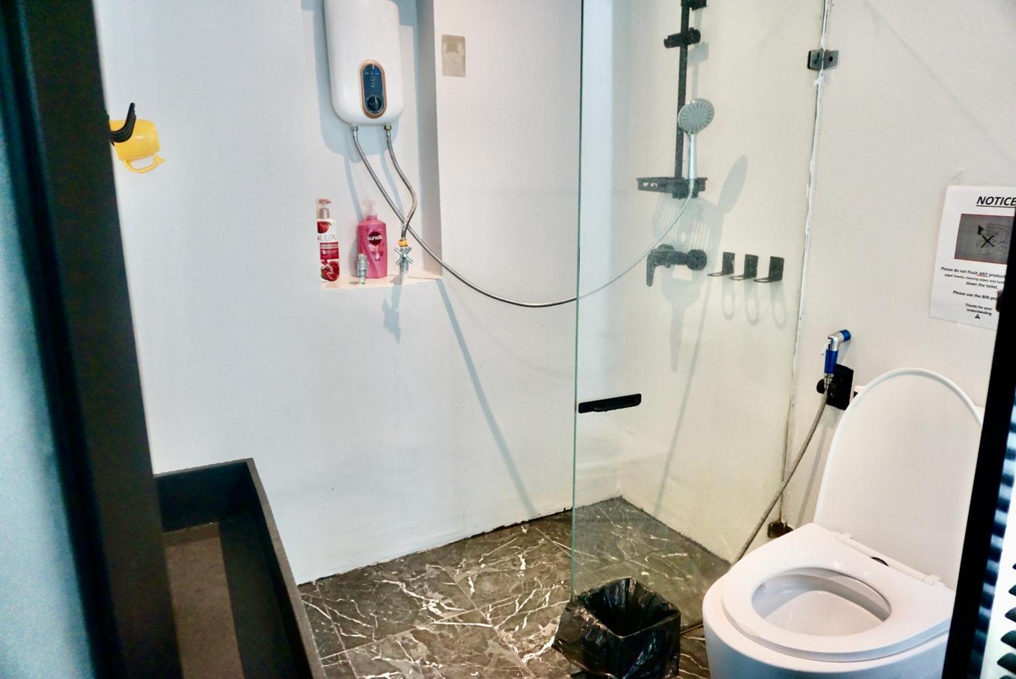 Hash Silom Soi 3 Triple Appartement *