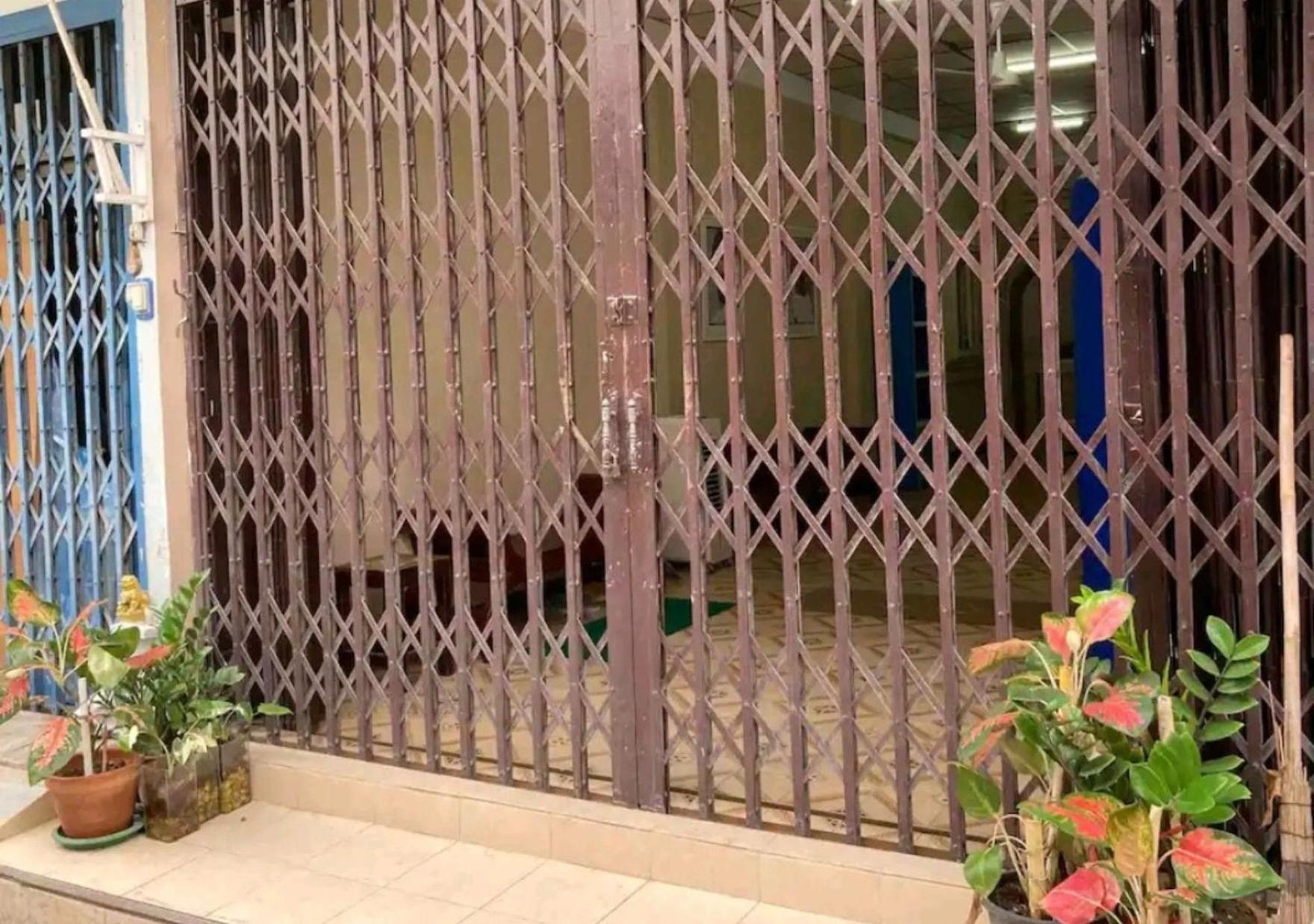 Dahouse Next To Mrt Itsaraphap Exit1 *