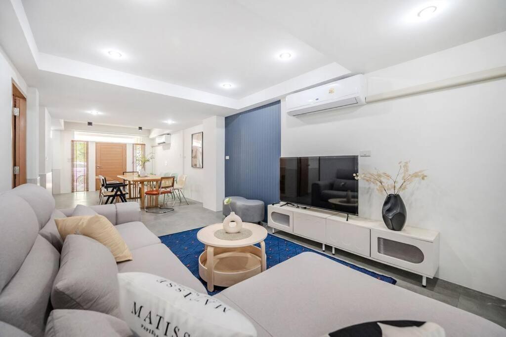 Haus Ekkamai 2 Holiday home Bangkok