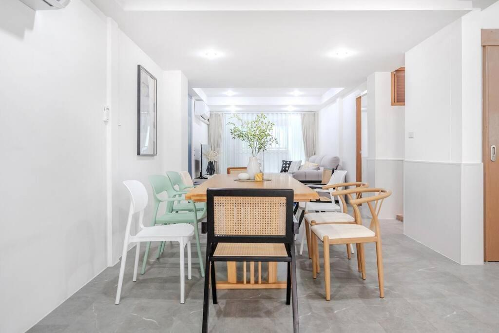 Haus Ekkamai 2 Holiday home Bangkok